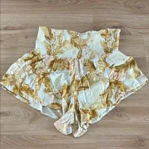 Rip Curl High Waist Floral Shorts - Cream and Tan